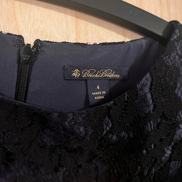 Brooks Brothers size 4 lace navy blue dress. Meticulous tailoring. Classic. - Picture 3 of 3